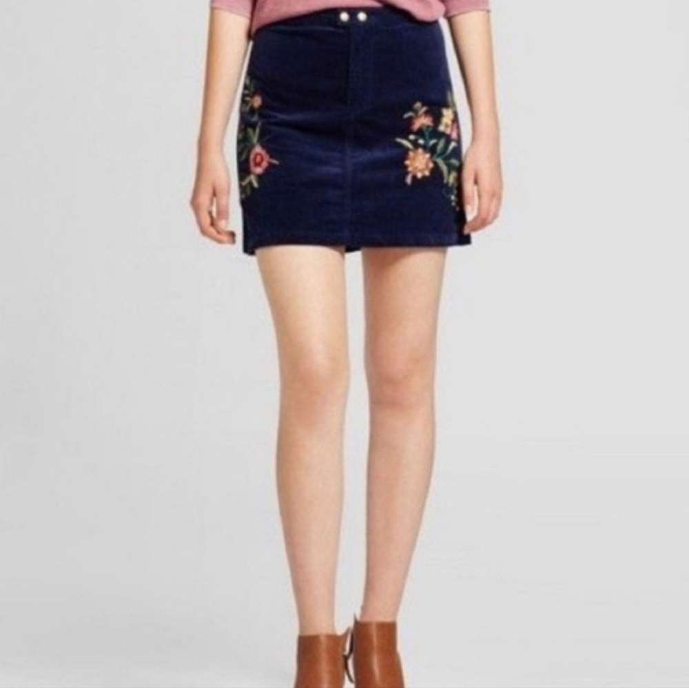 Floral embroidered corduroy skirt
